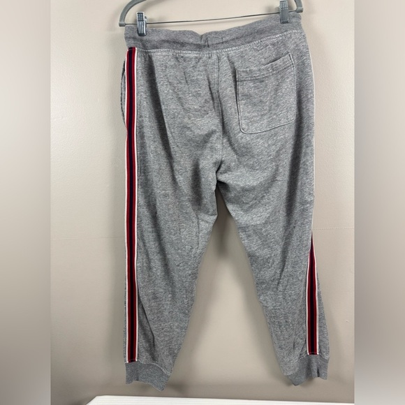 5 ITEMS Old navy Bundle of men’s medium of sweats, pant jogger, thermal, 2 PJ - Picture 13 of 14